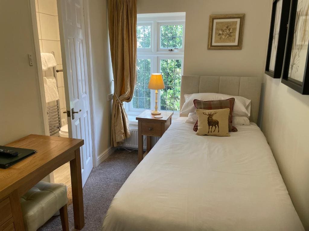Easington Guest House - View 7