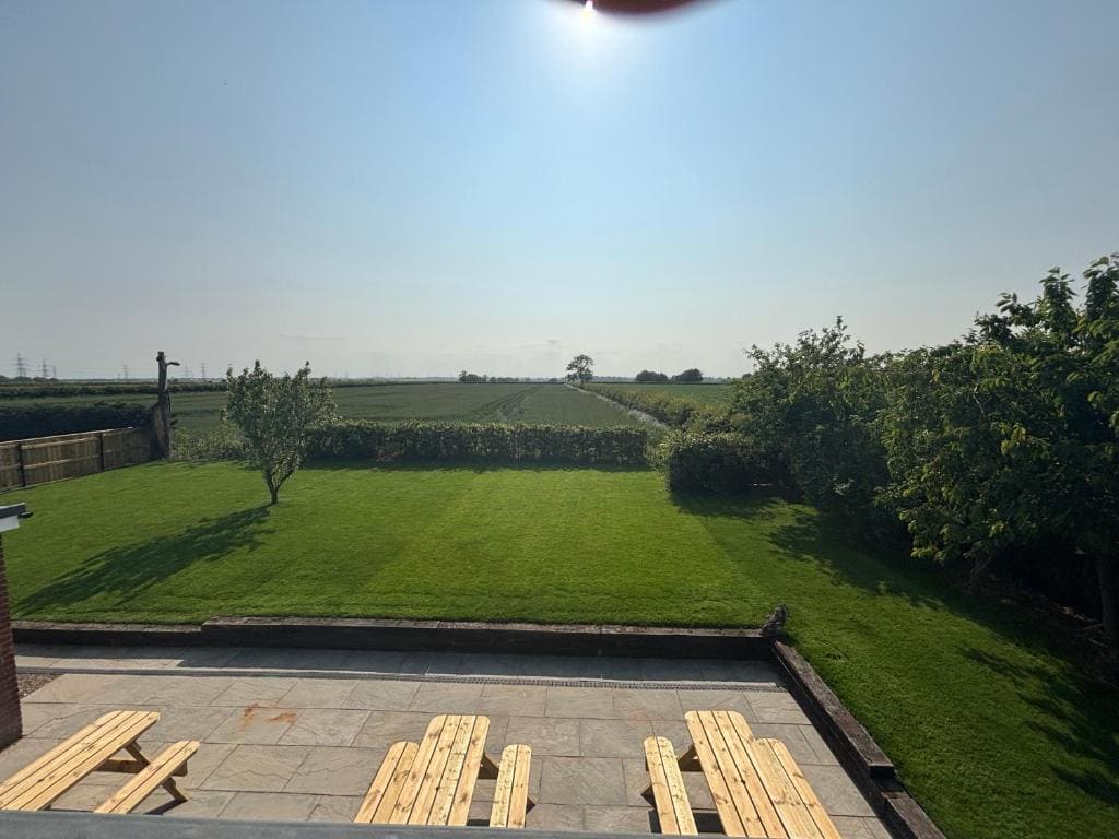 East Halton Hotel - View 5