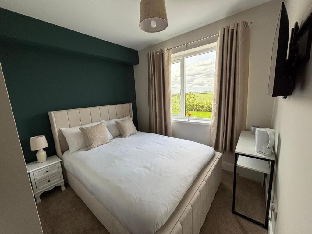 East Halton Hotel - View 2