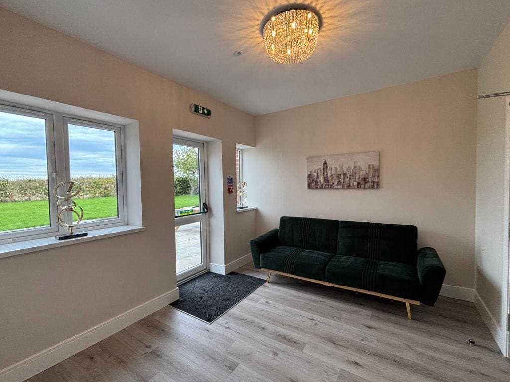 East Halton Hotel - View 6