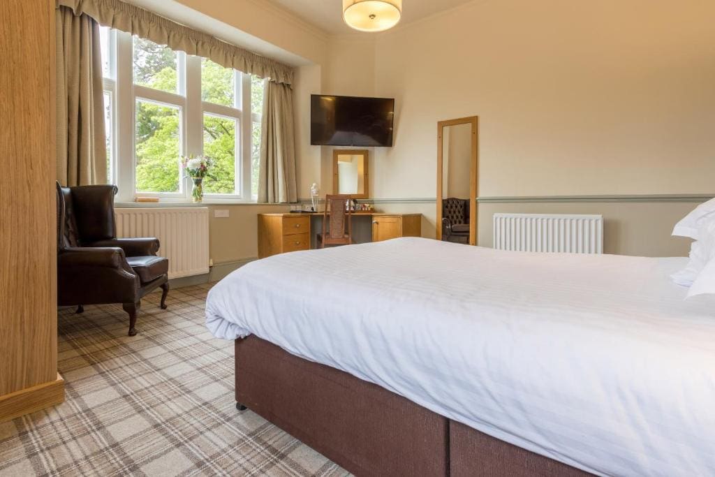 Windermere Park B&B inc Free off-site Health Club - View 2