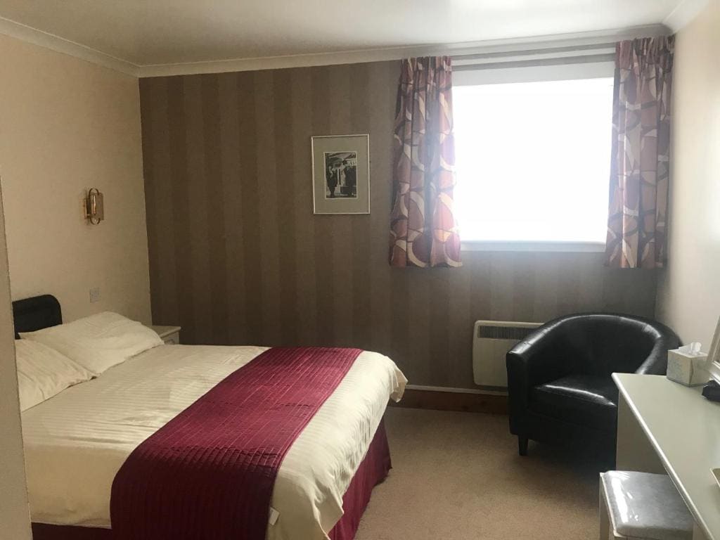 Empire Travel Lodge - View 2