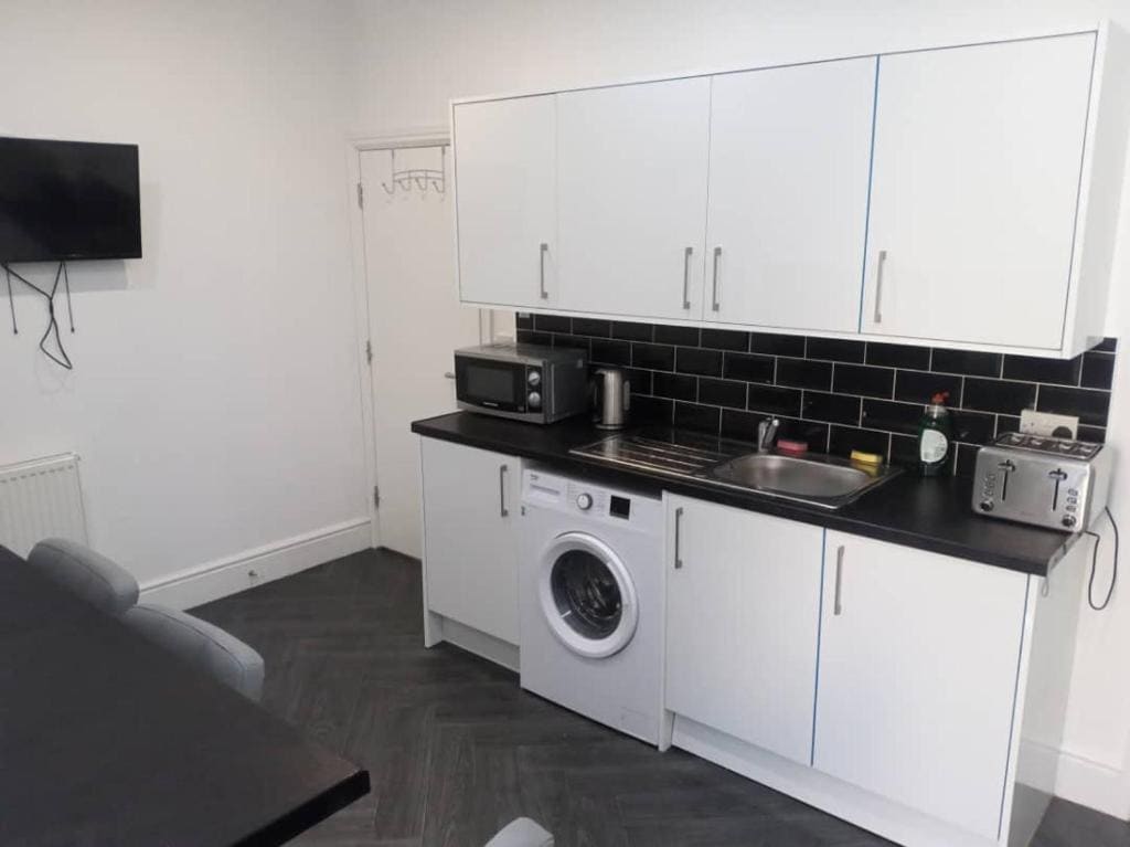 Ensuite Double-bed - View 3