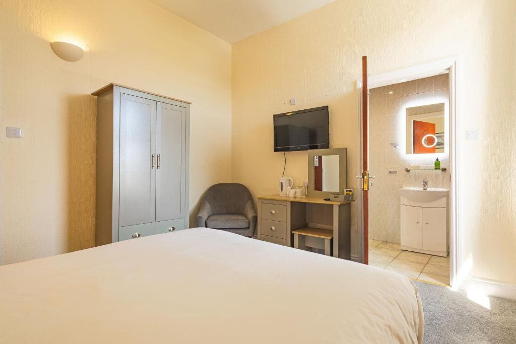 Falcon's Nest Hotel - View 6