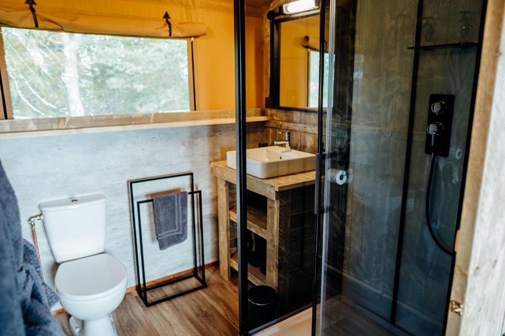 Fibden Farm Glamping - Luxury Safari Lodge - Προβολή 6