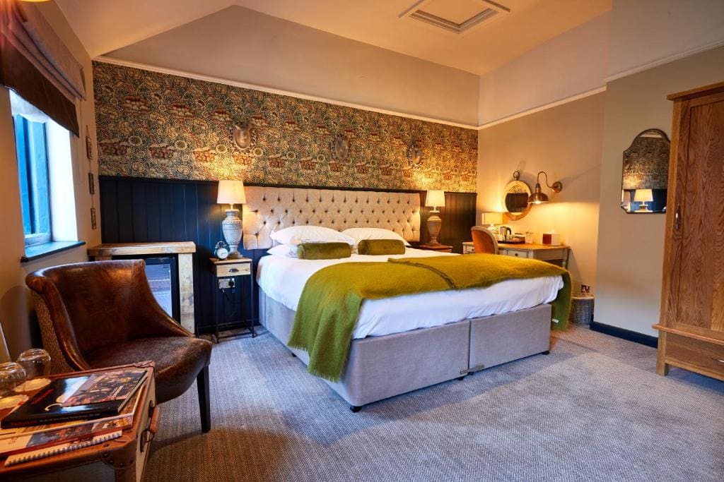 The Fleece at Cirencester - View 6