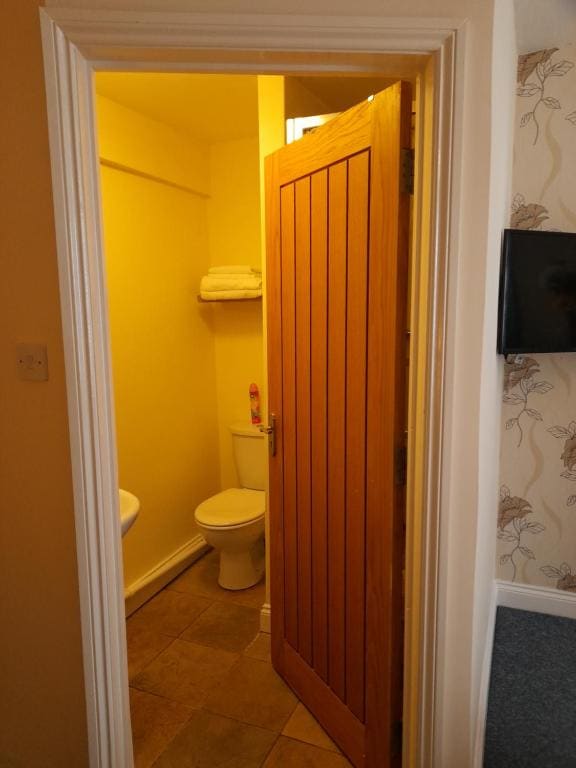 Foss Room - View 7
