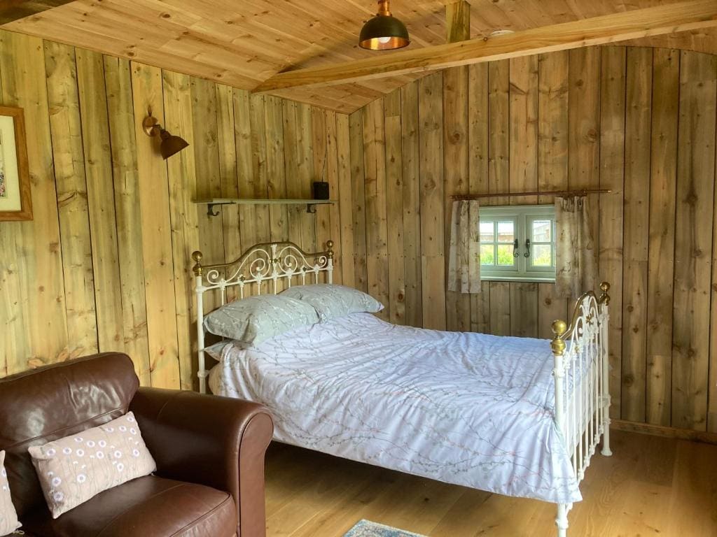 Fox lodge Shepherd Hut Sidmouth - Main view