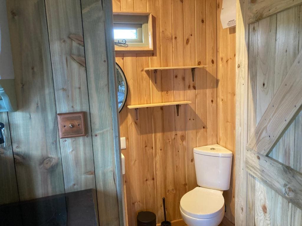 Fox lodge Shepherd Hut Sidmouth - View 2