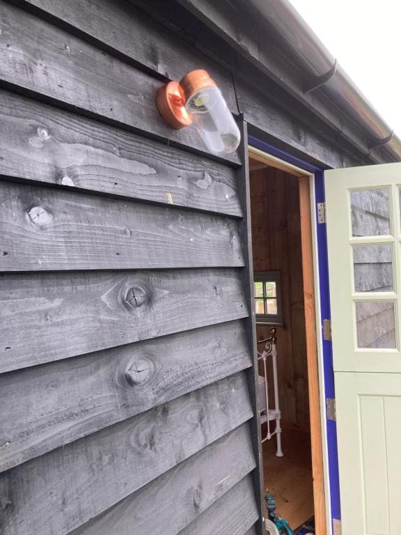 Fox lodge Shepherd Hut Sidmouth - View 5