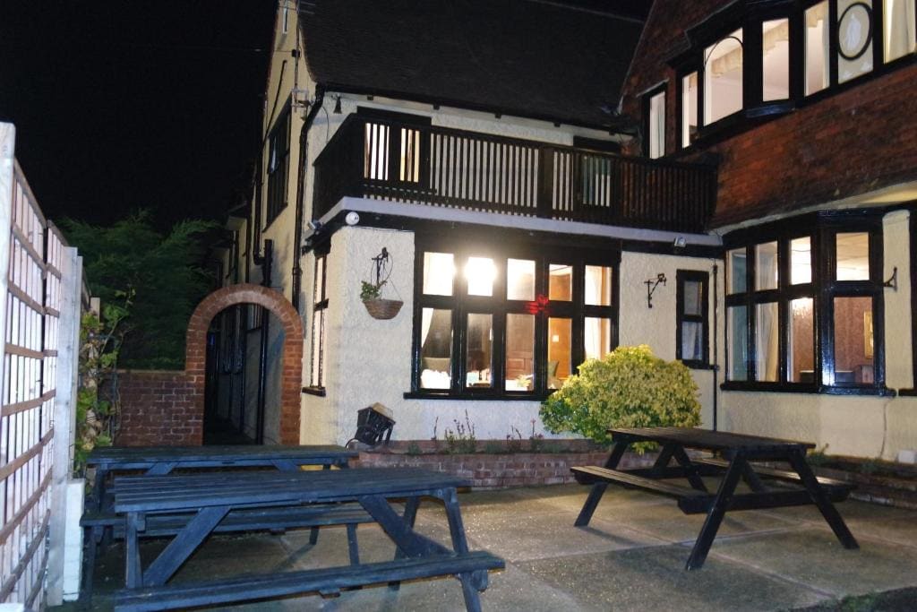 Gable End Hotel - View 6
