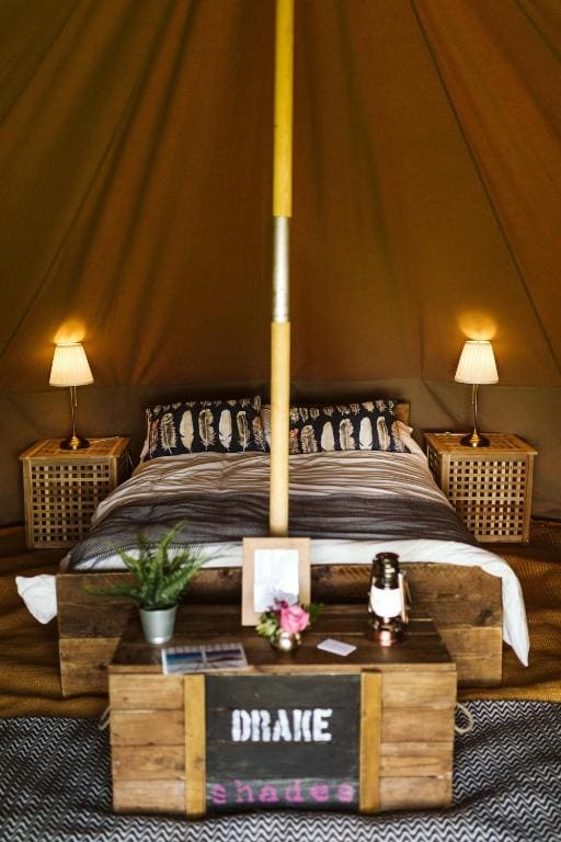 Gaggle of Geese Pub - Shepherd Huts & Bell Tents - View 2