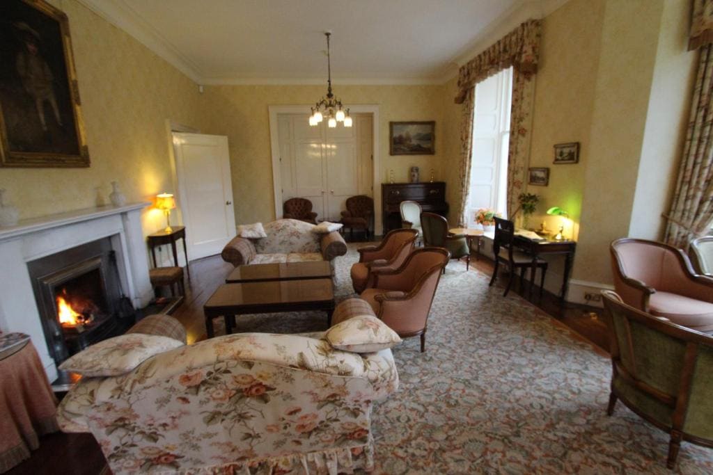 Glengarry Castle Hotel - View 4
