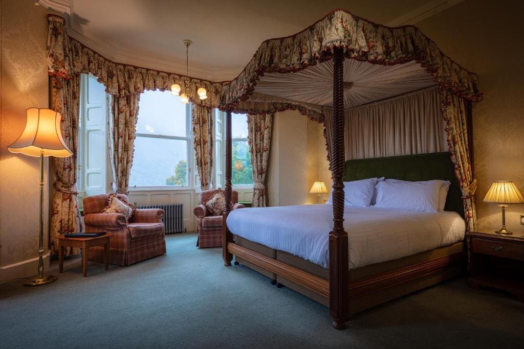 Glengarry Castle Hotel - View 7
