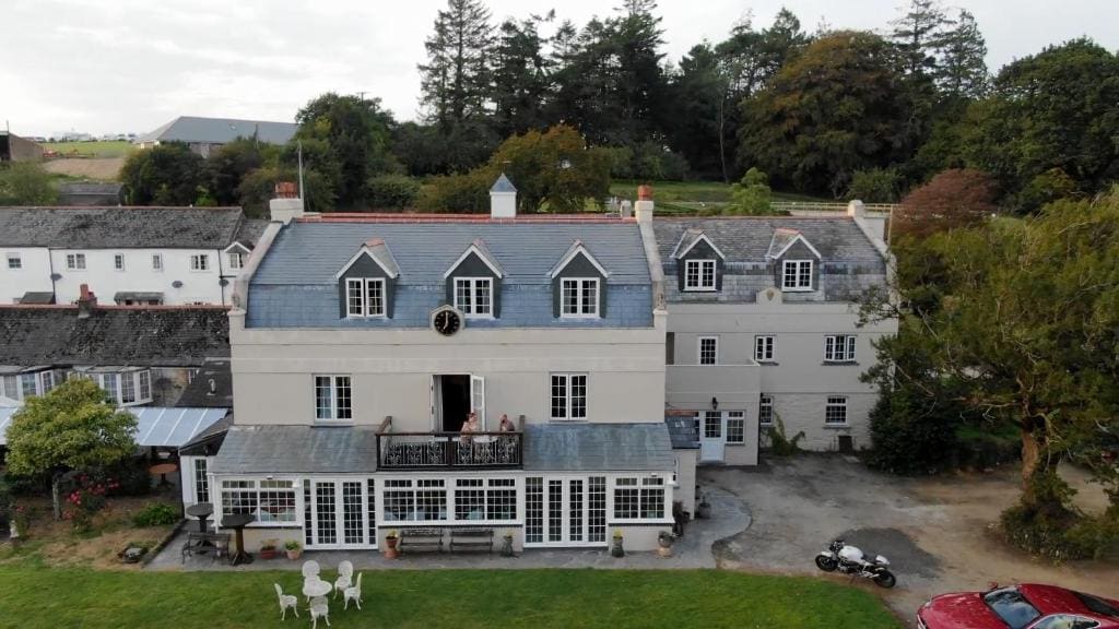 Great Trethew Manor Hotel & Restaurant - Main view
