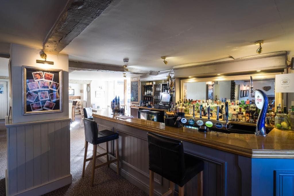 Greyhound Inn Wilton - View 4