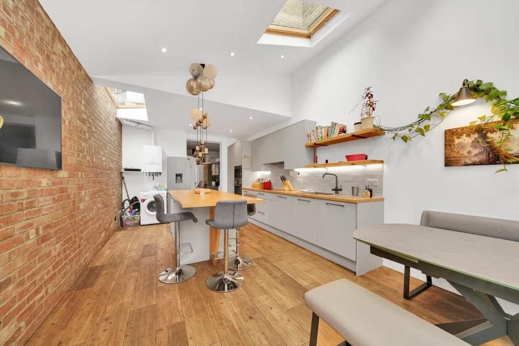 GuestReady - Fabulous home with patio in Cann Hall - Foto 5