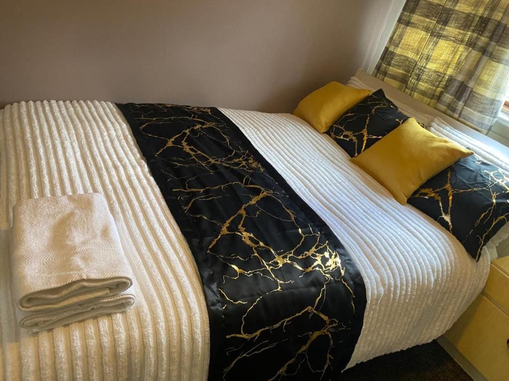 Harbury Lodge - View 7