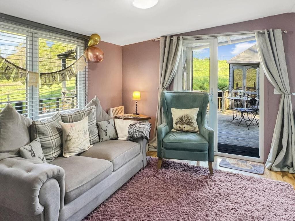 Hedgehogs Lodge - View 2