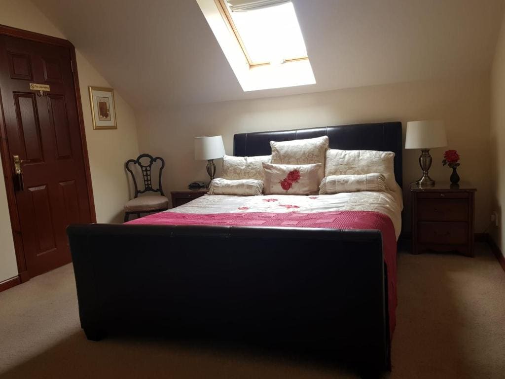 Hillhaven Bed &Breakfast - View 2