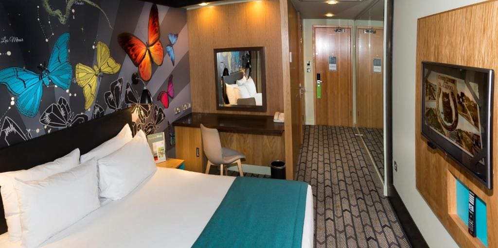 Holiday Inn Salisbury - Stonehenge by IHG - View 2