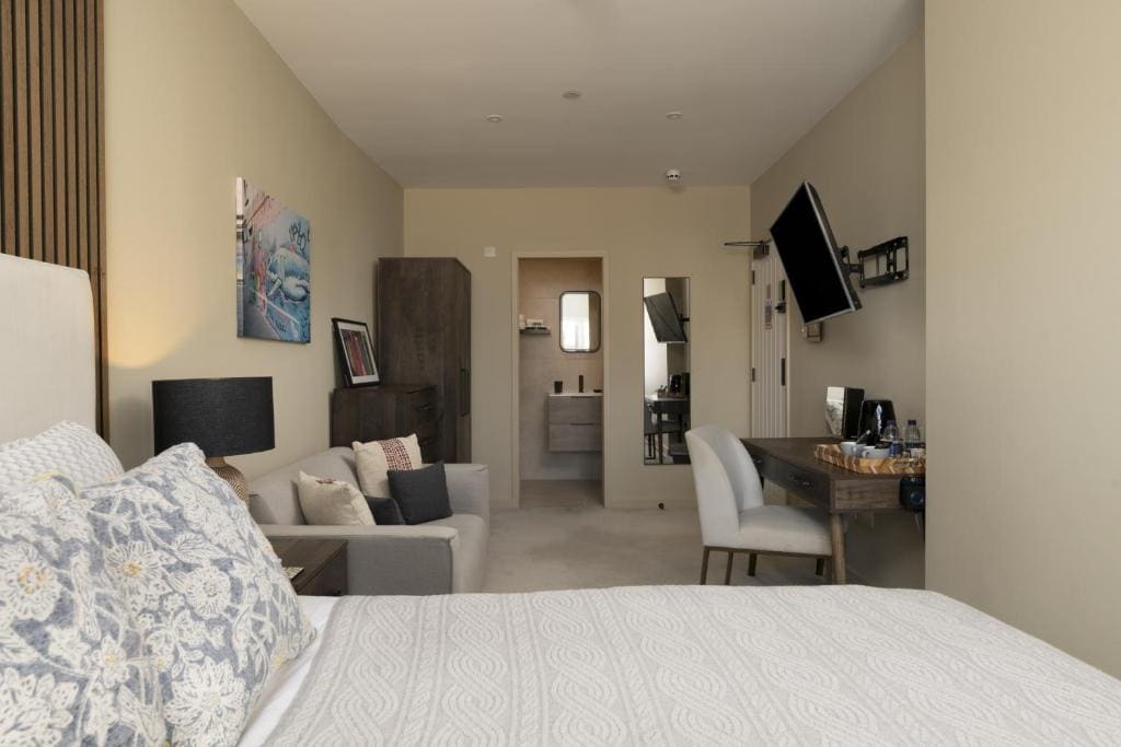 Kings Road Suites - Vista 5