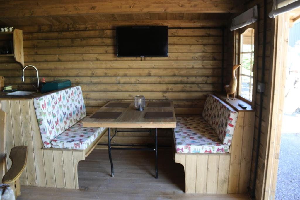 Knapp Farm Glamping Lodge 1 - View 7