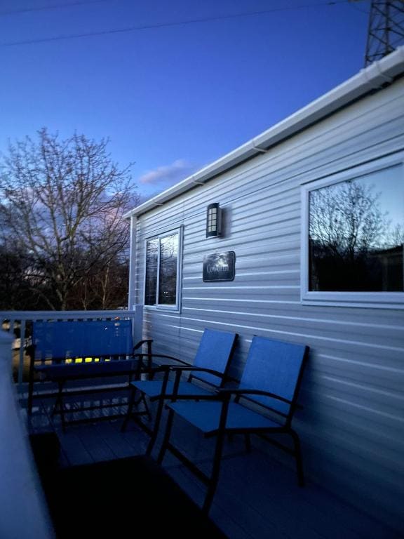 Laguna- Rockley Park Poole - Main view