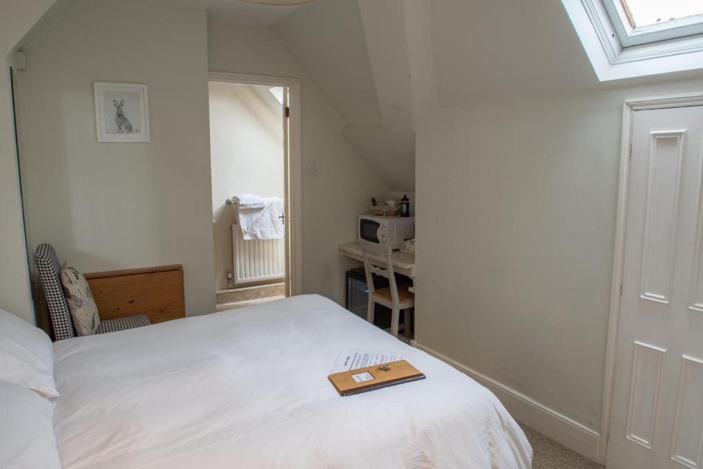 Toothbrush Rooms at Lattice Lodge Guest Kitchen & EV Charge - Προβολή 4