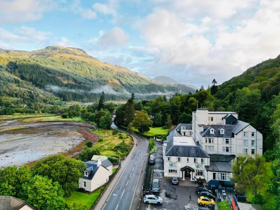 Loch Long Hotel - Main view
