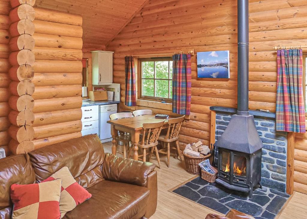 Loch Shuna Lodges - View 5