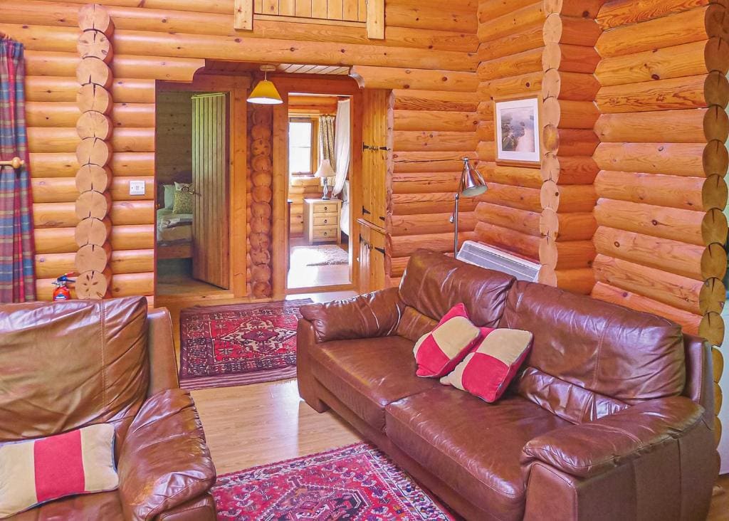Loch Shuna Lodges - View 3