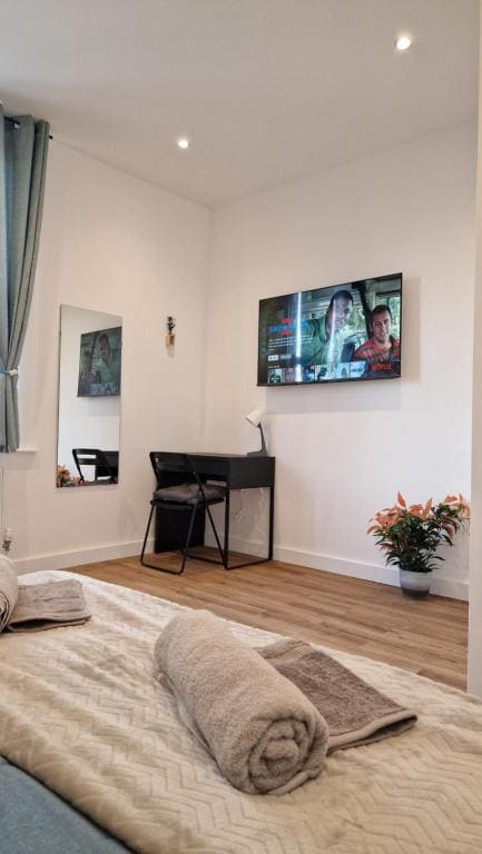 London Home North Kensington - View 7