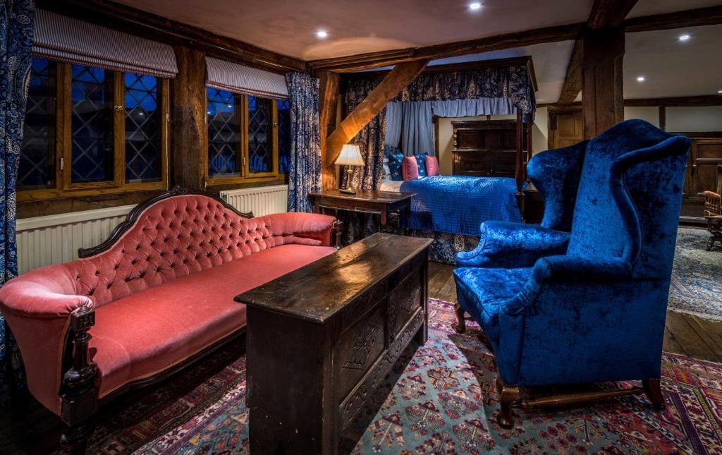 Long Crendon Manor B&B - View 2