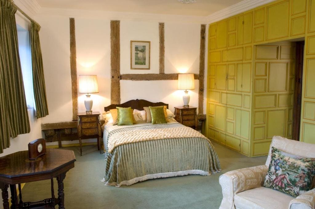 Long Crendon Manor B&B - Main view