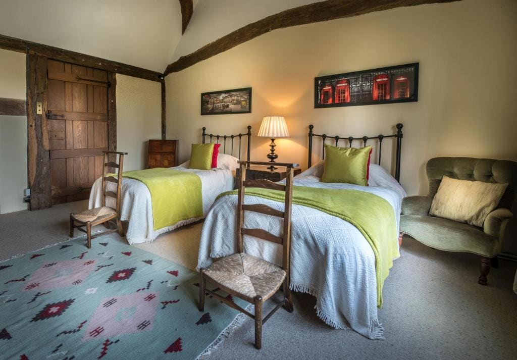 Long Crendon Manor B&B - View 7