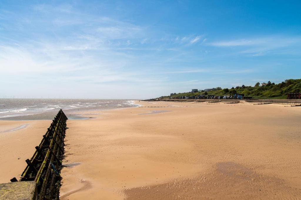 Lovely 8 Berth Caravan At St Osyth Beach Holiday Park - View 6