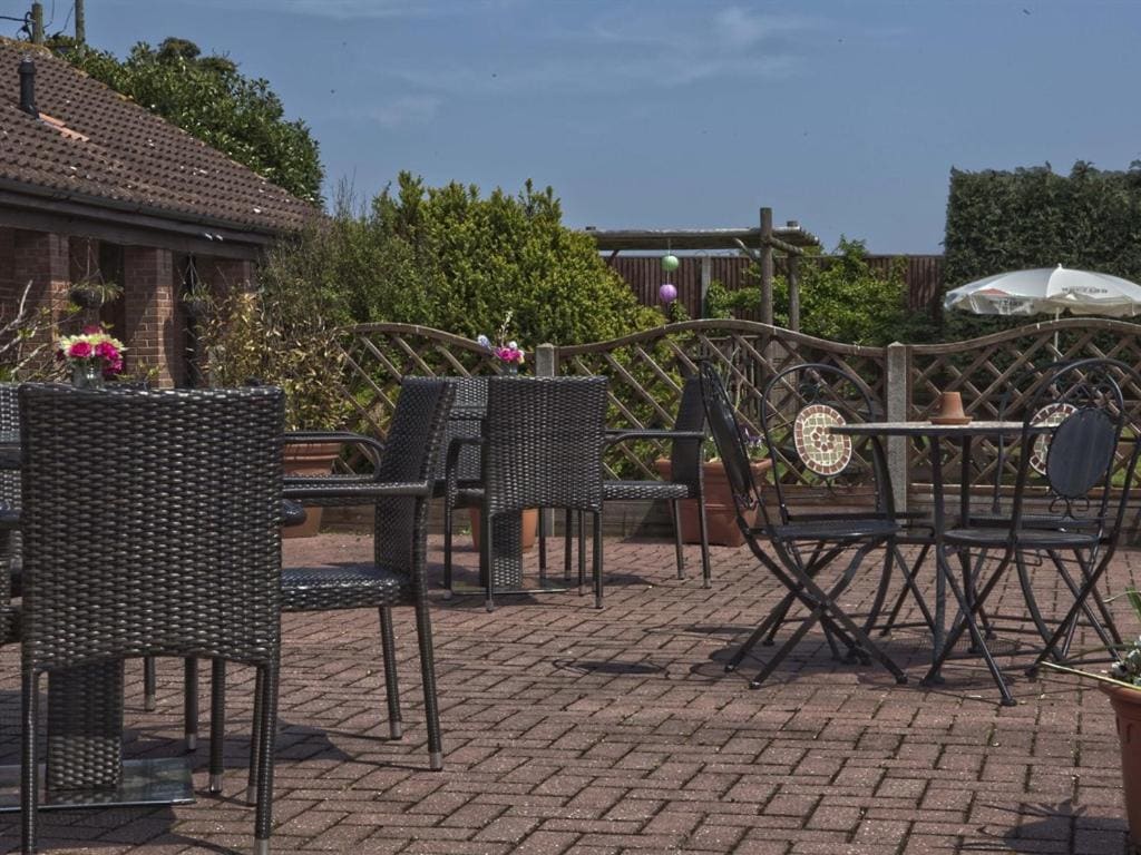 Marsham Arms Inn - View 4