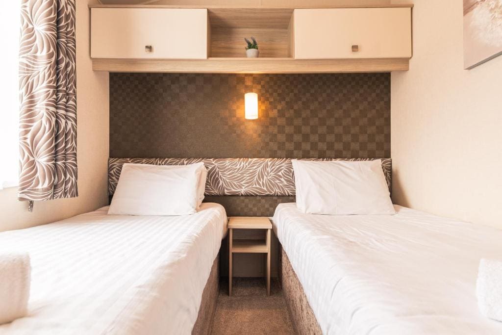 Meadows Lodge with Hot Tub - 主图