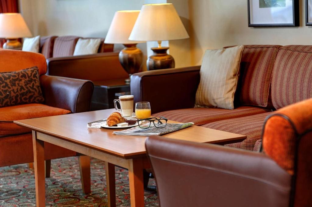 Best Western Plus Milford Hotel - View 2