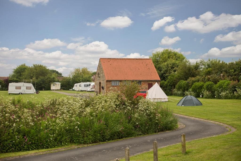 Mill Farm Shepherds Hut - Main view