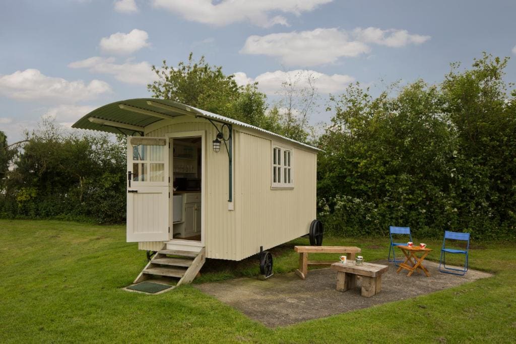 Mill Farm Shepherds Hut - View 4