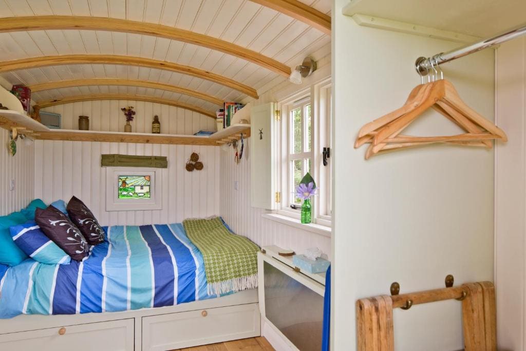 Mill Farm Shepherds Hut - View 6