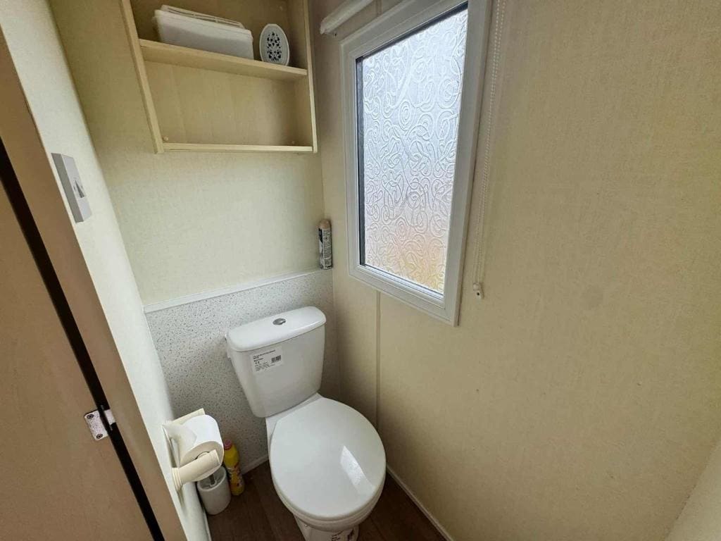 S374 3 bed CARAVAN oN THE GOLDEN PALM PET friendly - View 2
