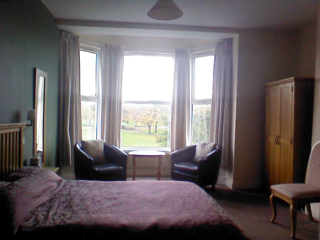 Mountbatten Hotel - View 2