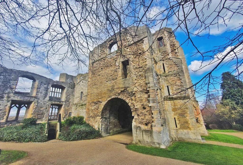 No.31 Castle Gate - View 4