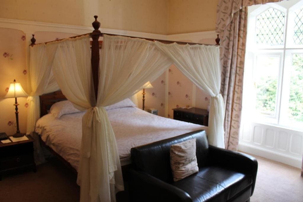 Oakwood Hall Hotel - View 7