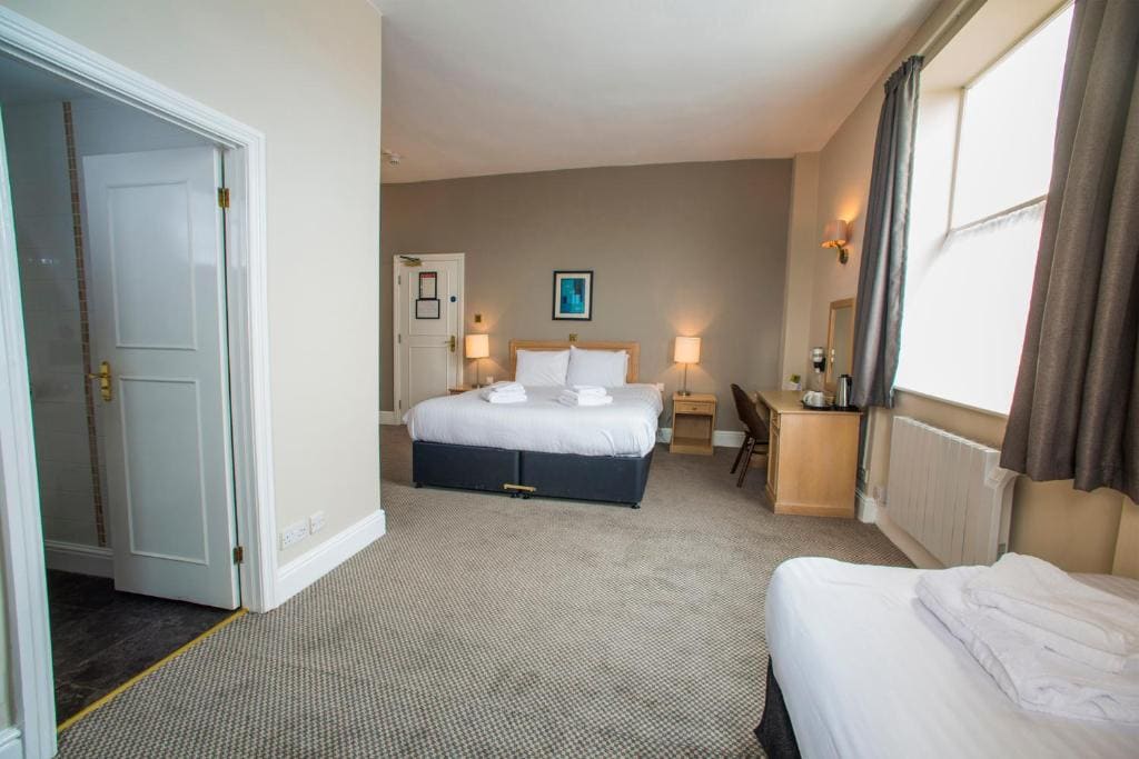 Old Colonial, Weston-Super-Mare by Marston's Inns - View 6