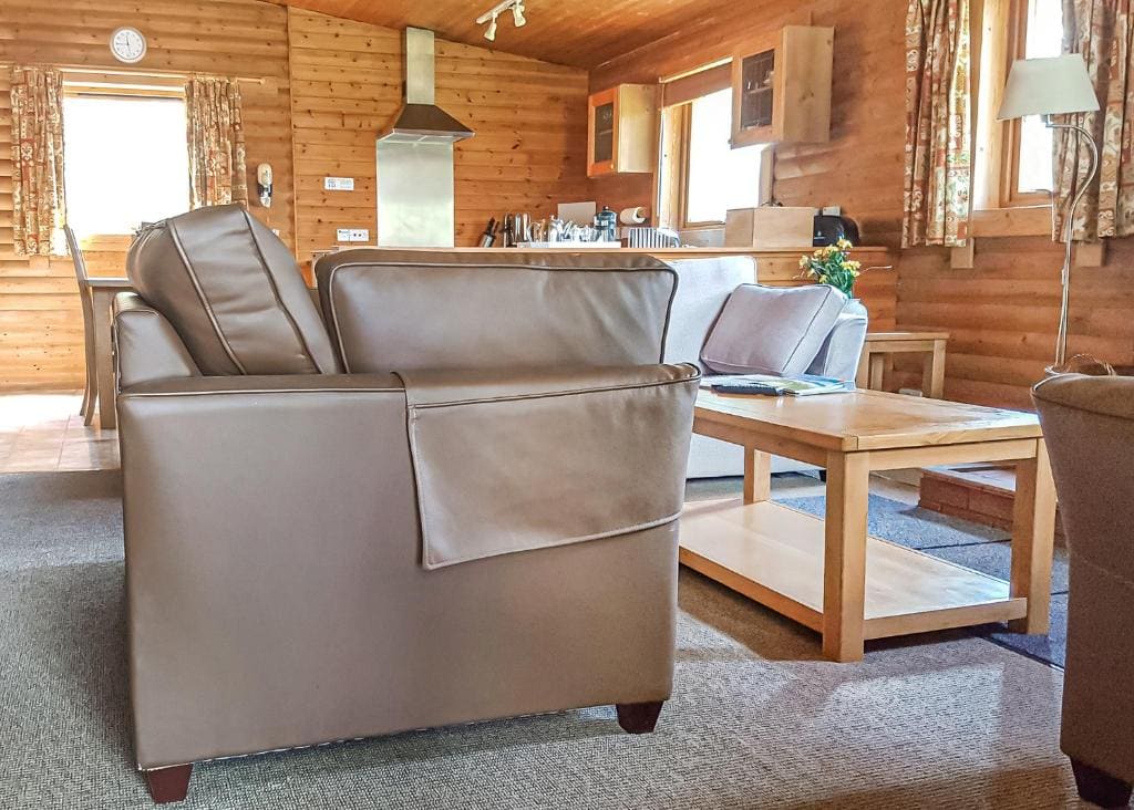 Pantglas Hall Lodges - View 4