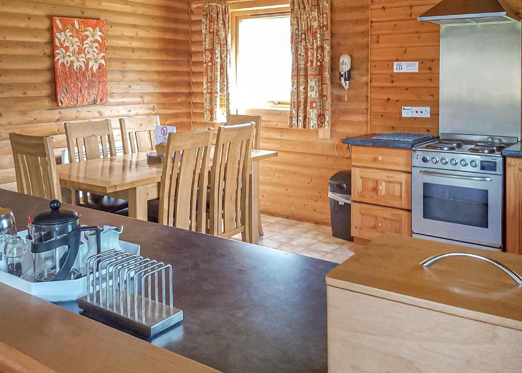 Pantglas Hall Lodges - View 3